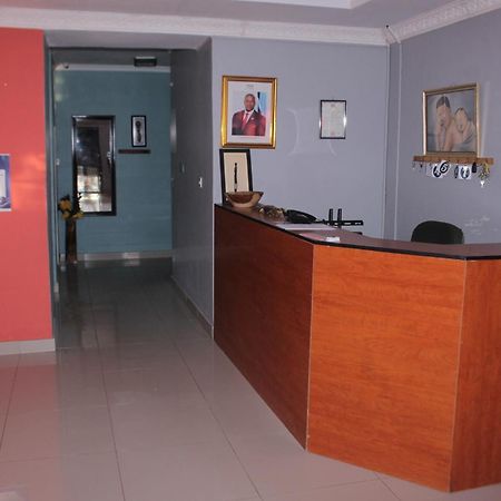 Global Guest House คาซาเนอ ภายนอก รูปภาพ
