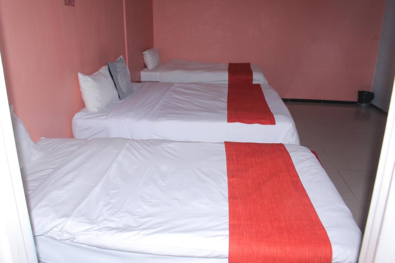 Global Guest House คาซาเนอ ภายนอก รูปภาพ