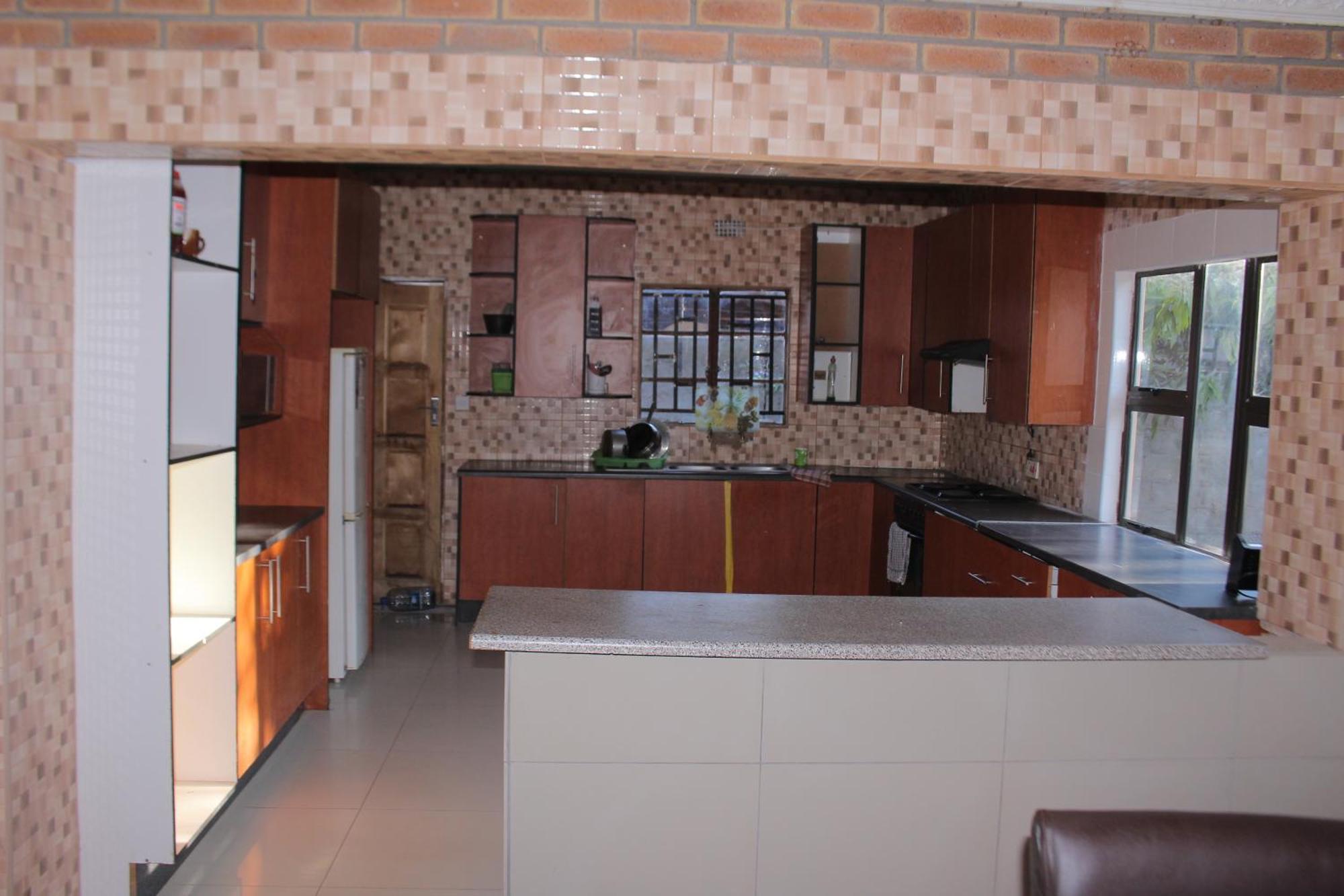 Global Guest House คาซาเนอ ภายนอก รูปภาพ